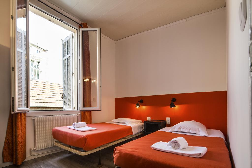 Twin Room,692151543:JPEG